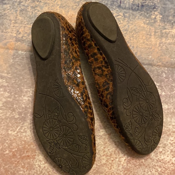 Steve Madden P-Heaven Patent Flat Ballet Style Shoe Snakeskin Leopard Pattern - Picture 7 of 14